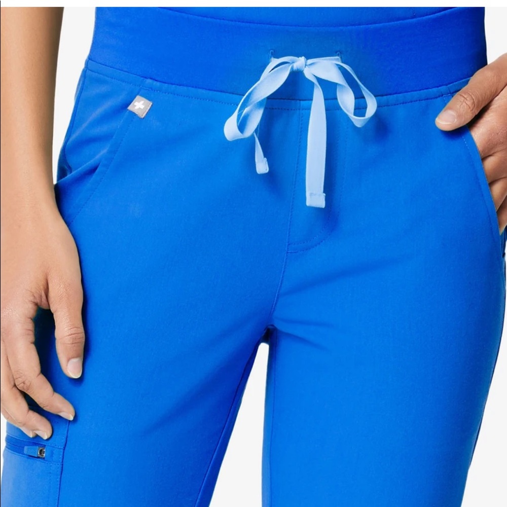 Figs jogger scrubs